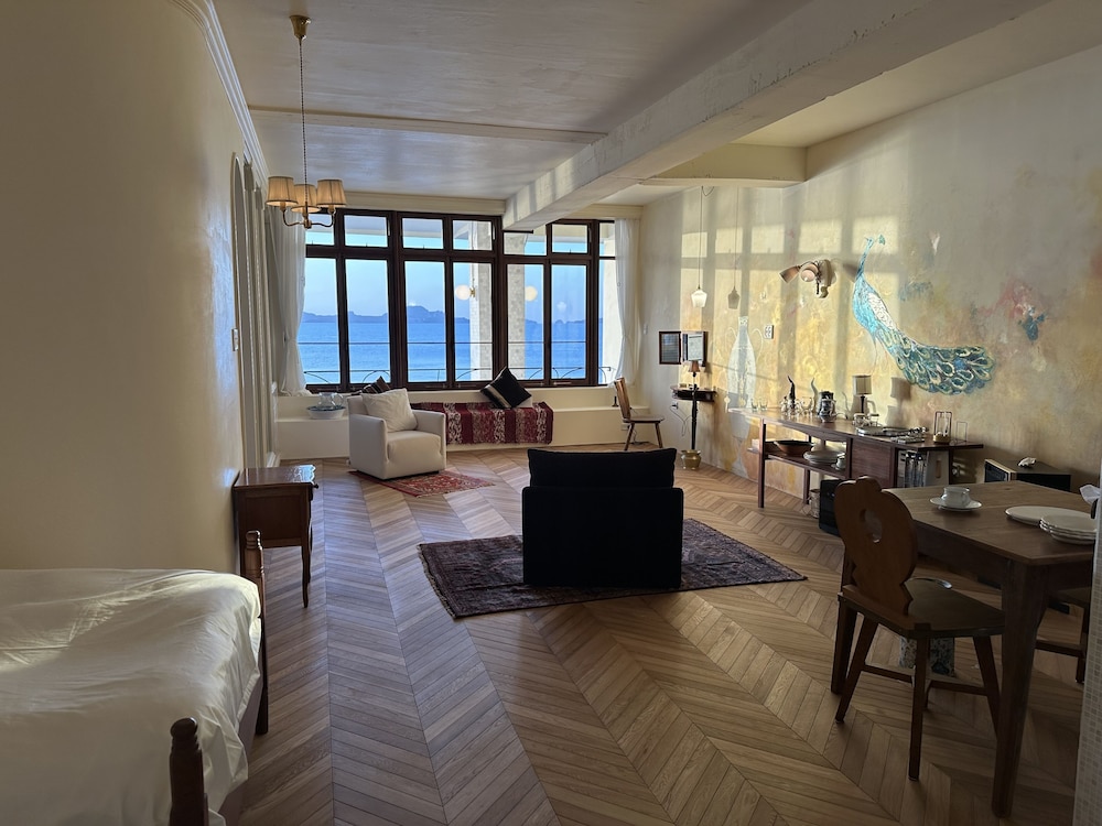 Luxury Twin Room