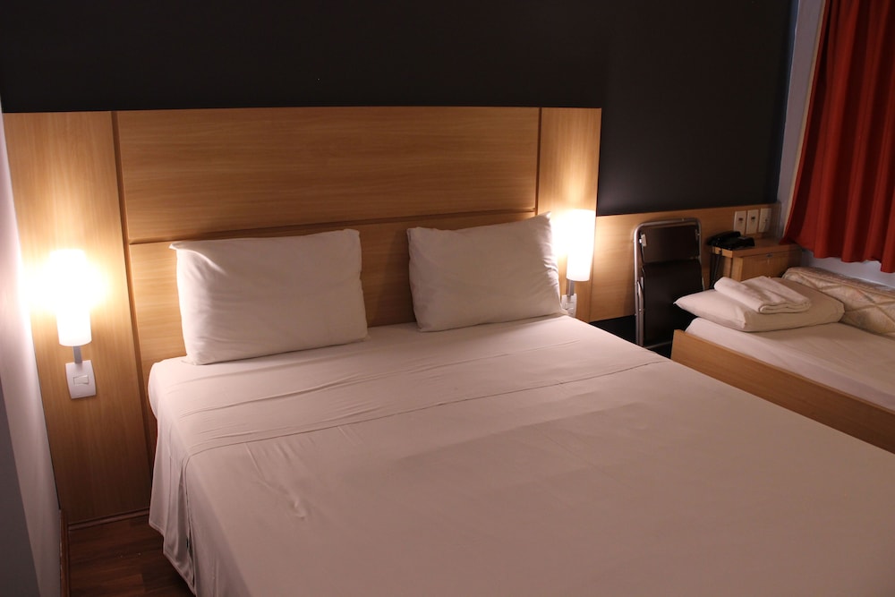 Apartment, Multiple Beds