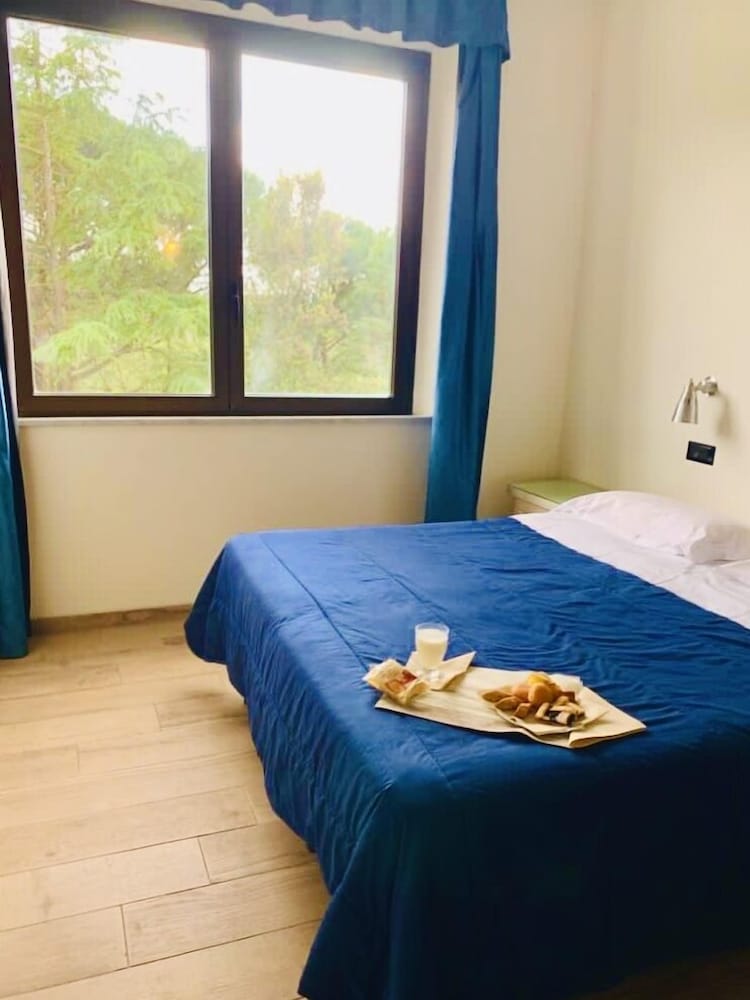 Classic Double Room, 1 Bedroom - Photo 4