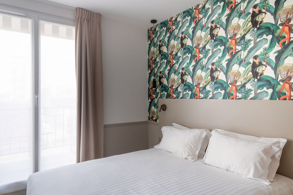 Standard Double Room, Balcony, City View photo 2
