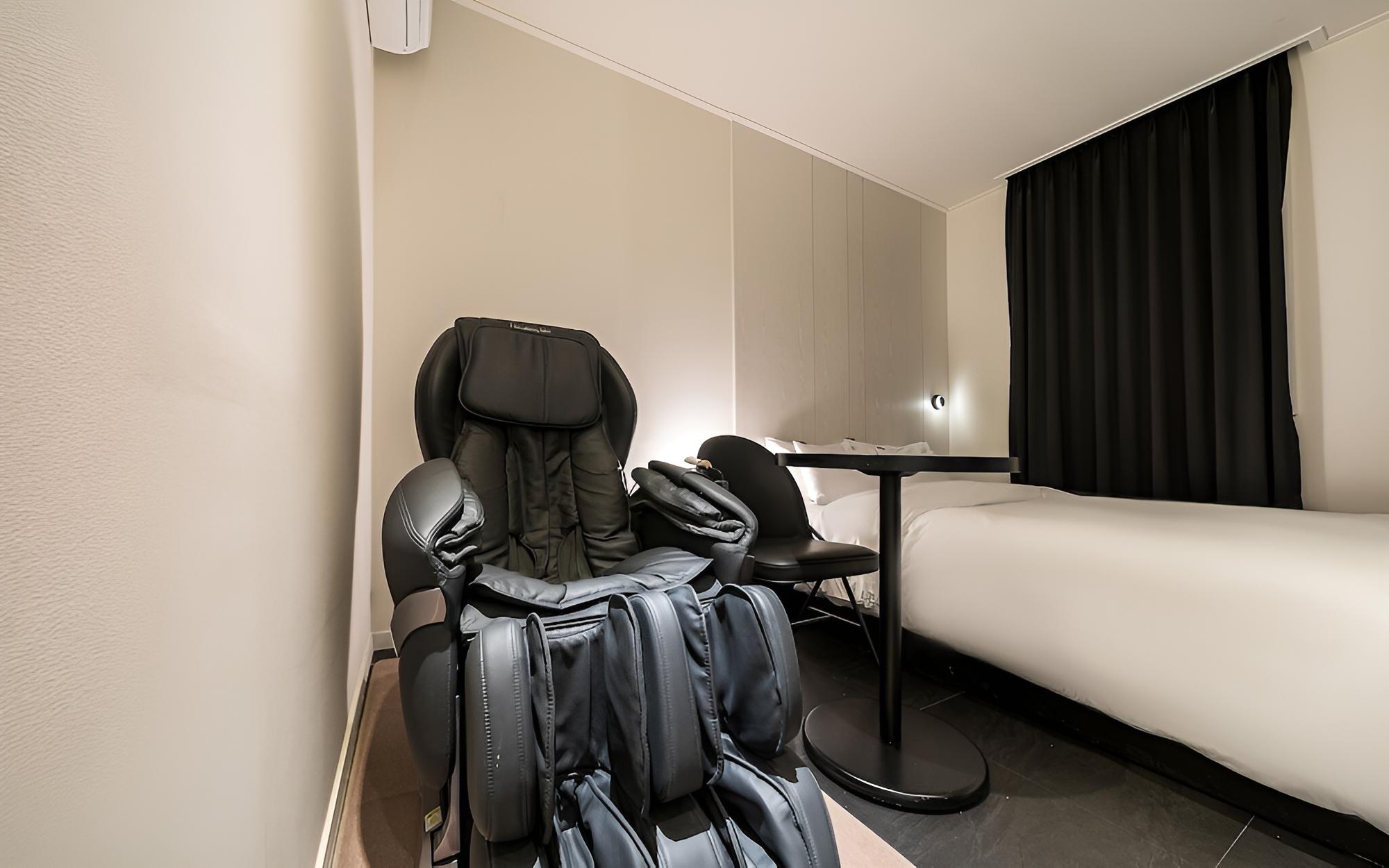 Room (Comfort Room (Netflix/TVing/Watcha/Di) photo 3
