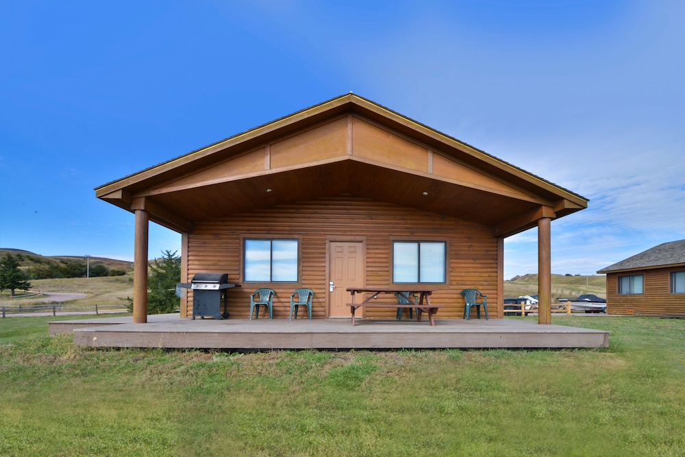 Deluxe Cabin, 3 Bedrooms, Kitchen, Partial Lake View photo 2