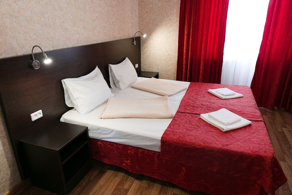 Standard Double or Twin Room photo 2