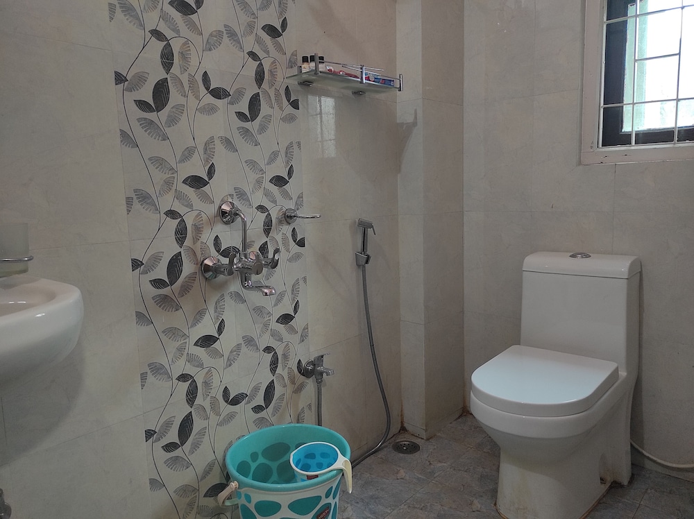 Suite - Photo 6