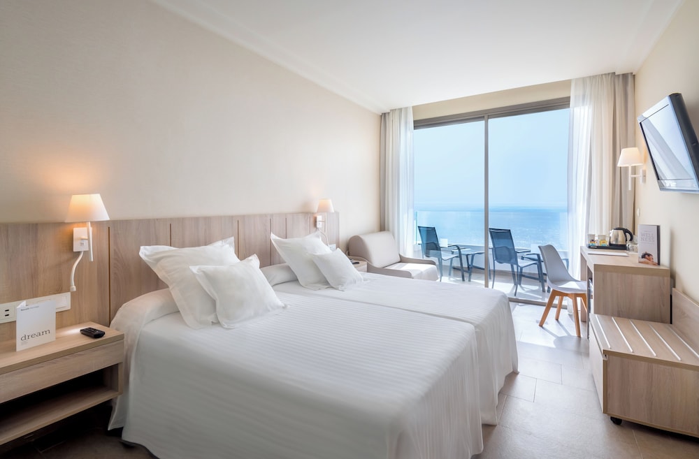 Deluxe Double Room, Sea View (3 Adults)