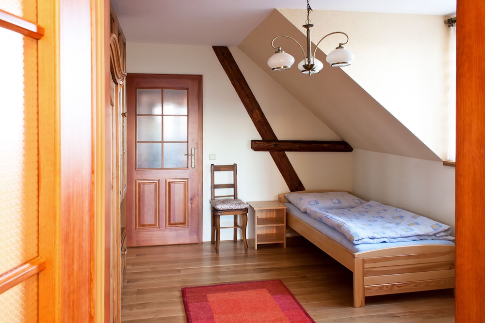 Comfort Apartment, 3 Bedrooms, Balcony, Garden View photo 3