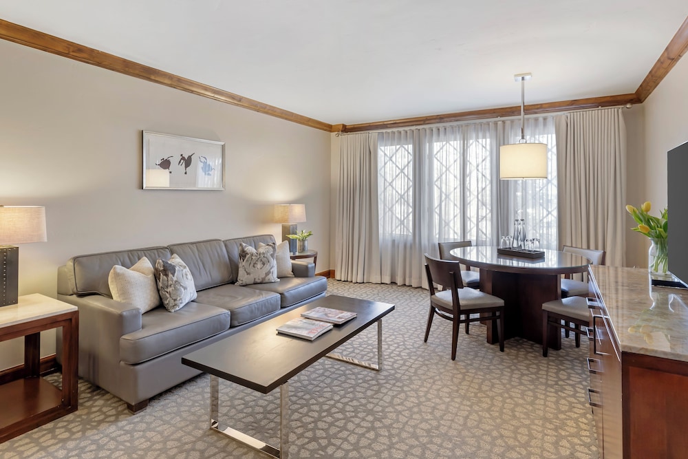 1 Bedroom Executive Suite - Photo 5