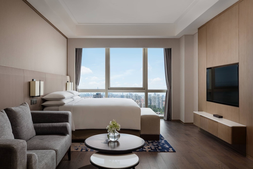 Studio, 1 King Bed