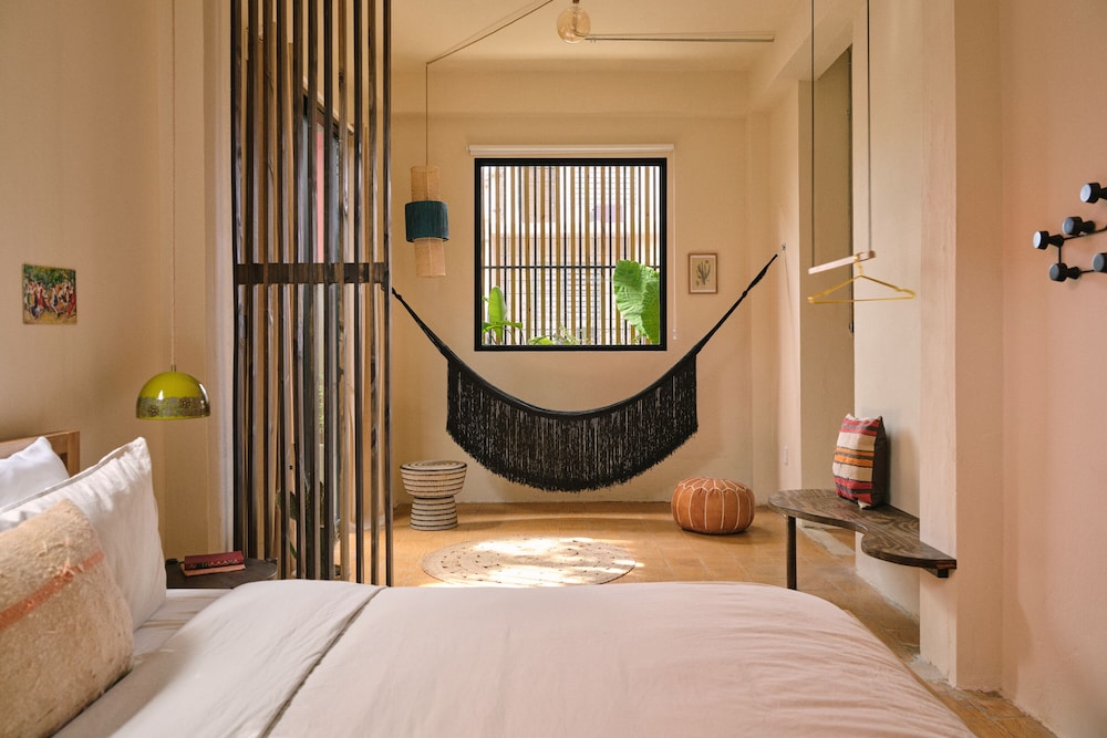 Signature Apartment photo 2