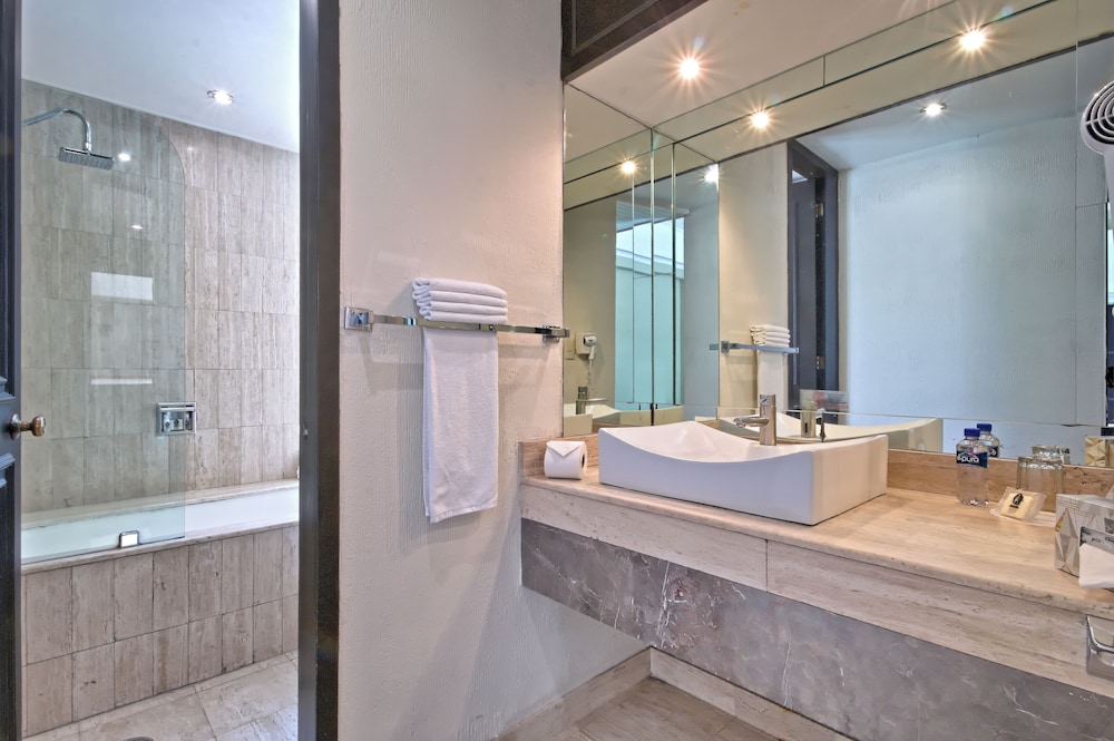 Executive Double Room - Photo 5