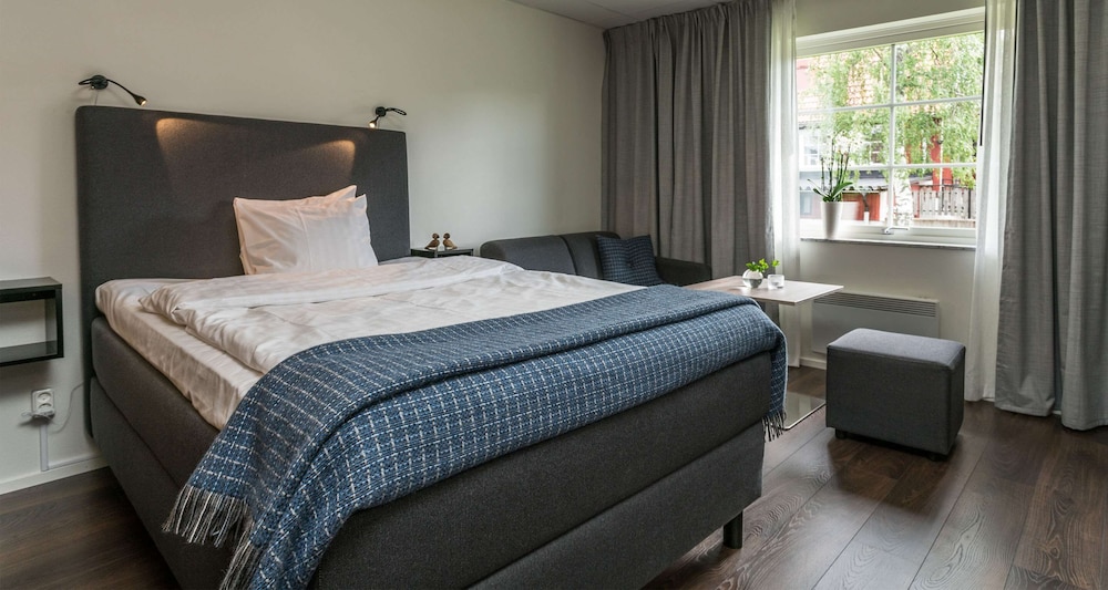 Standard Room, 1 Twin Bed, Non Smoking, Refrigerator photo 3