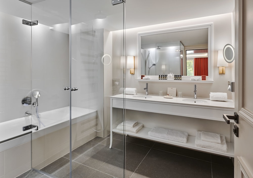 Junior Suite, Park View photo 3