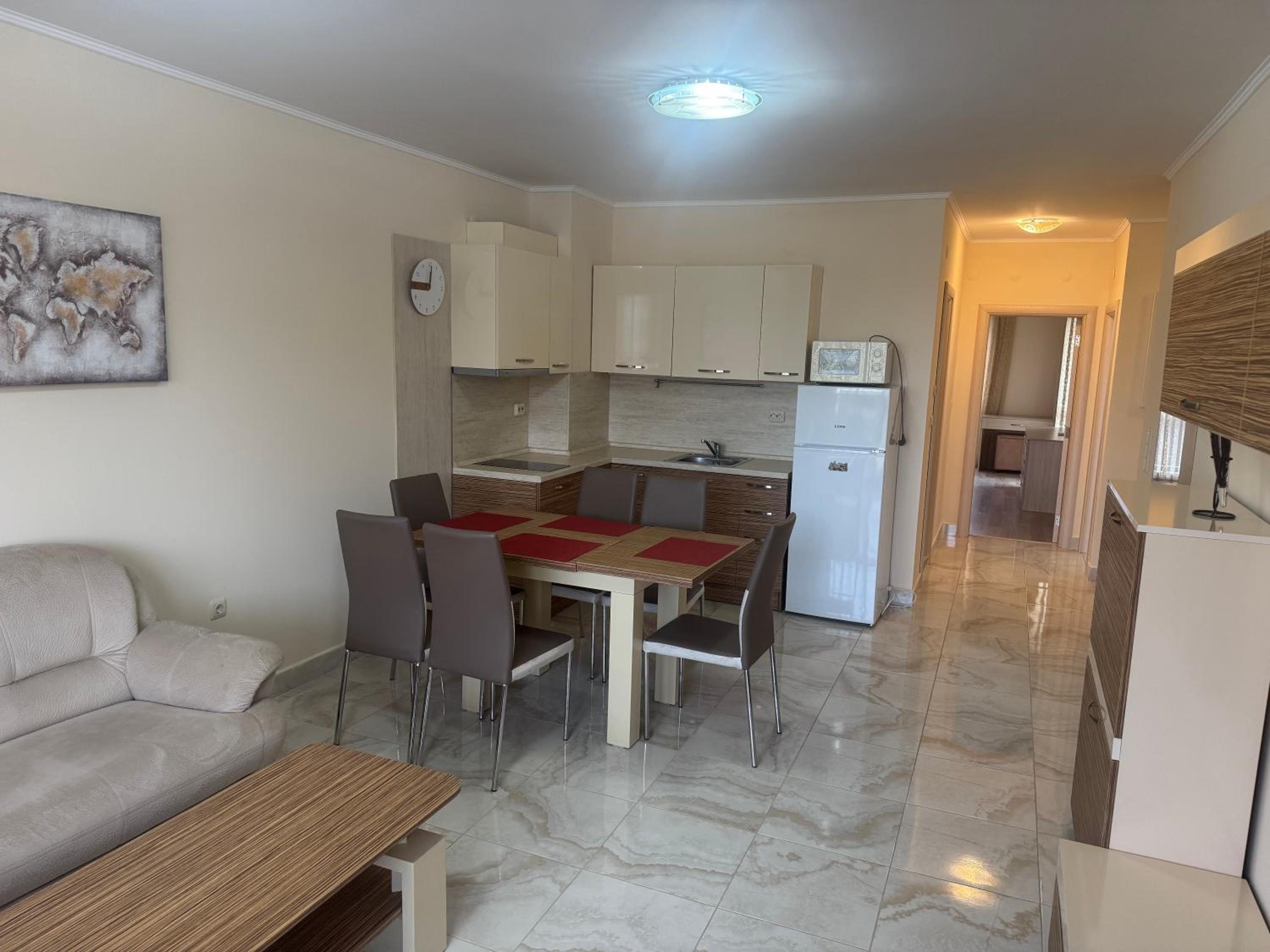 Two-Bedroom Apartment with Balcony photo 2