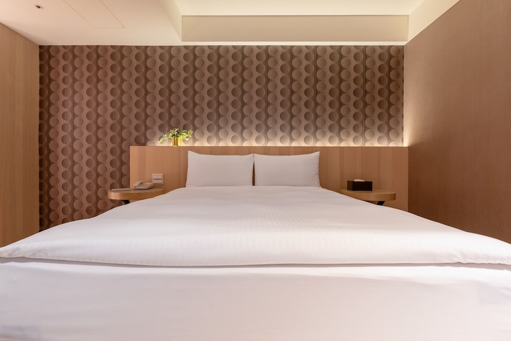 Standard Double Room, No Windows photo 1