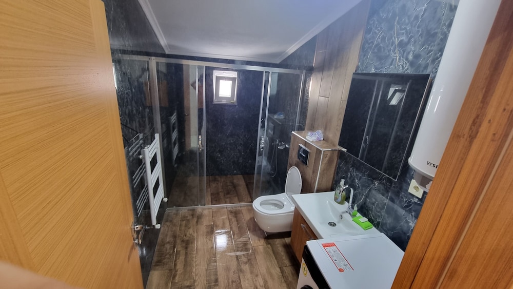 Comfort House, 2 Bedrooms, City View photo 3