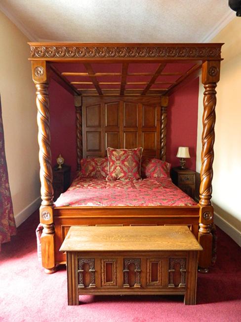 Deluxe Double Room with Bath - Photo 16