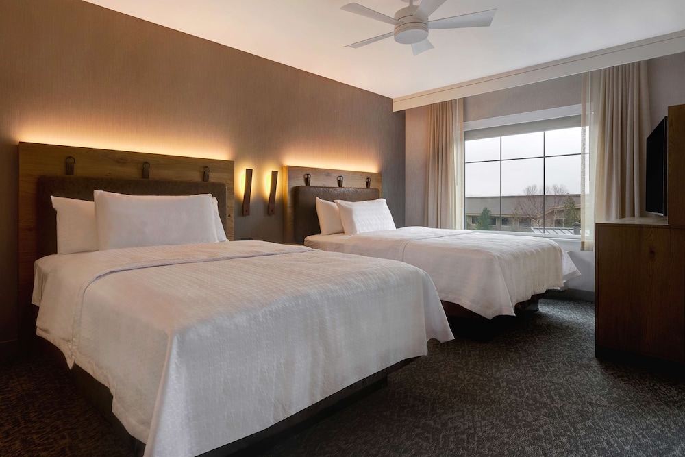 Studio, 2 Queen Beds, Accessible, Non Smoking (Hearing) - Photo 1