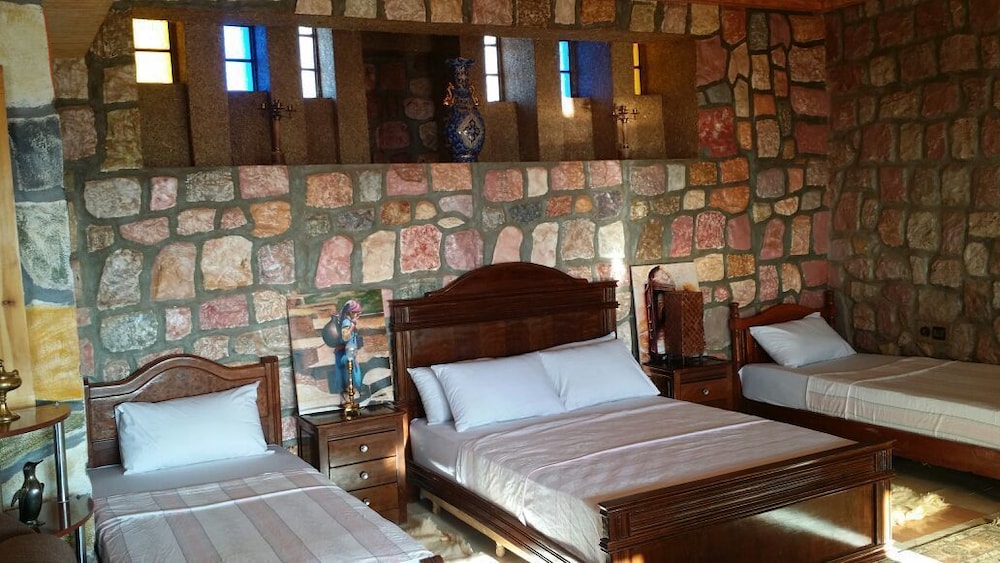 Suite, Multiple Beds, Mountain View photo 1