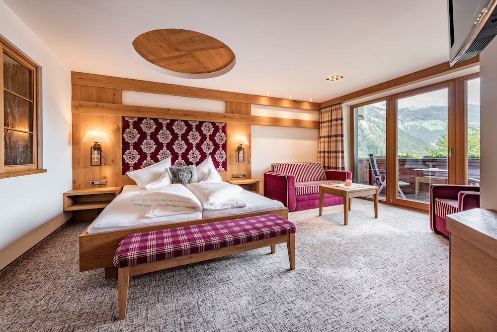Family Room, Balcony, Mountain View