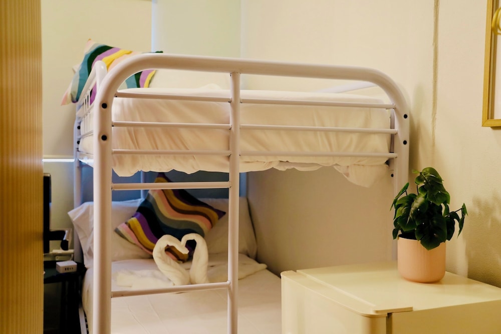 Classic Twin Room
