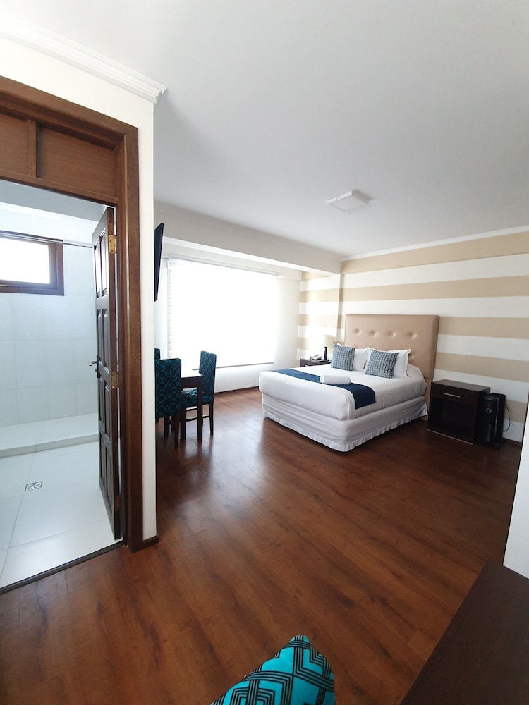 Room photo 2