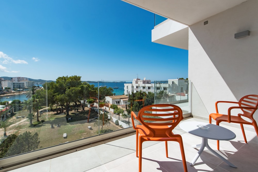 Superior Double Room, Garden View photo 3