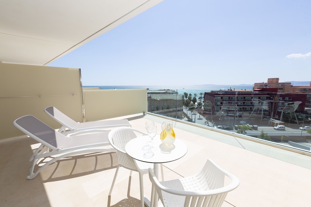 Junior Room, Terrace, Sea View (3 adults) Junior Room, Terrace, Sea View (3 adults)
