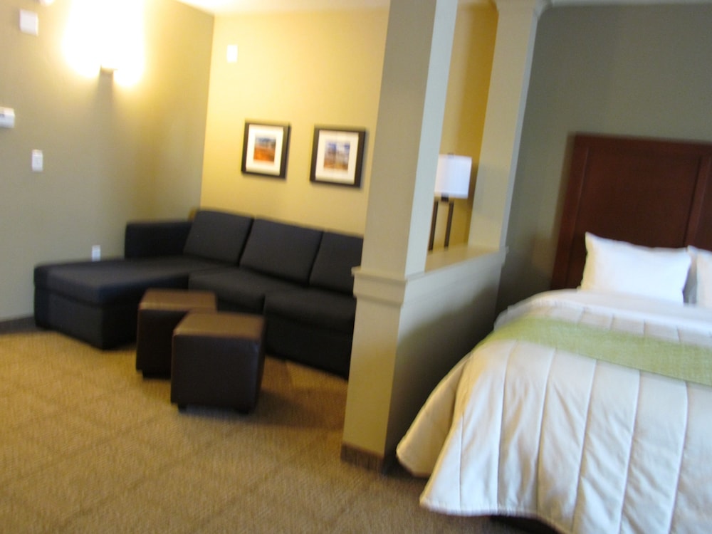 Double Queen Suite with 2 Queen Beds & Sofa Bed photo 2