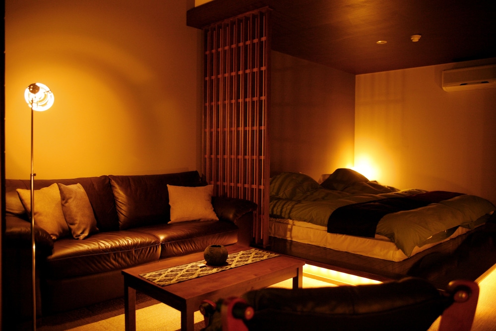Twin Room, Private Bathroom