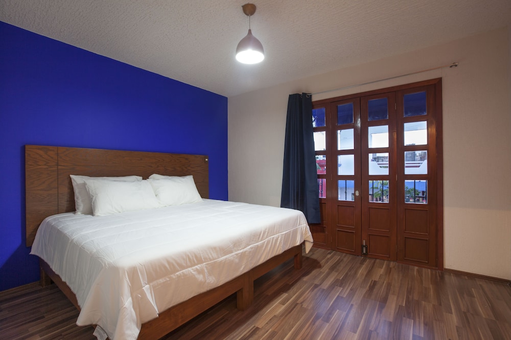 Classic Double Room, 1 King Bed, Non Smoking photo 1