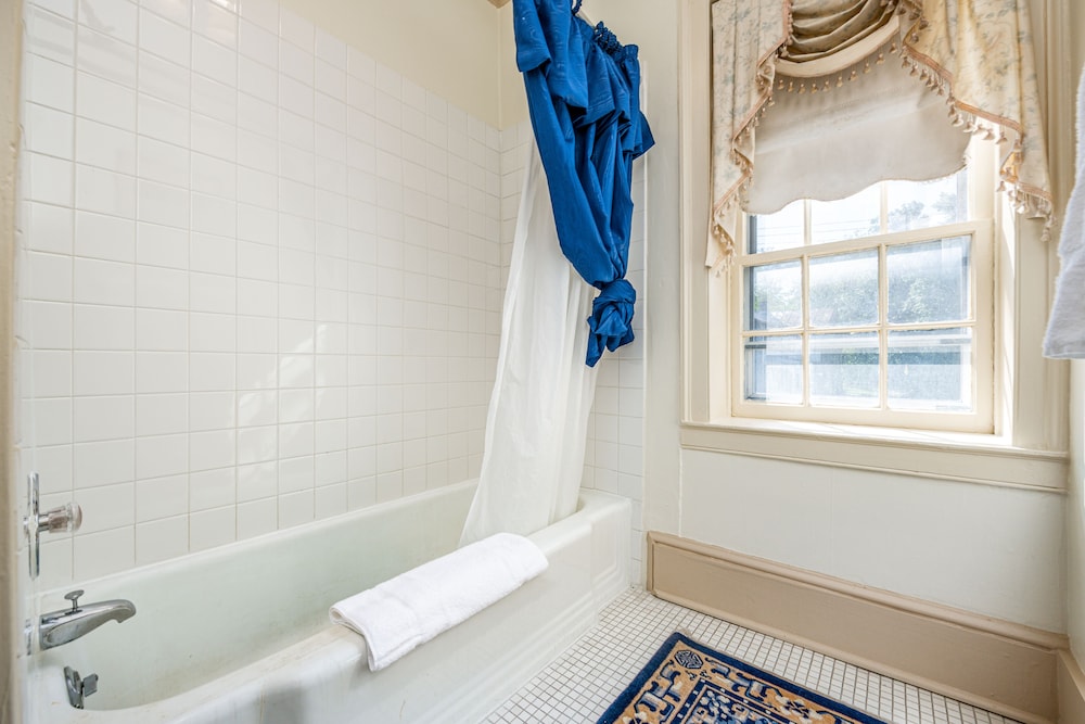 14 - Rhodes Suite photo 3