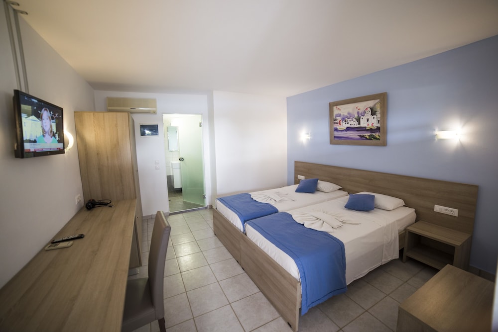 Economy Room