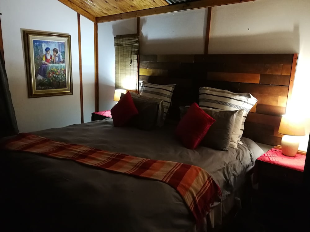 Romantic Chalet, 1 Bedroom, Non Smoking, Mountain View photo 3
