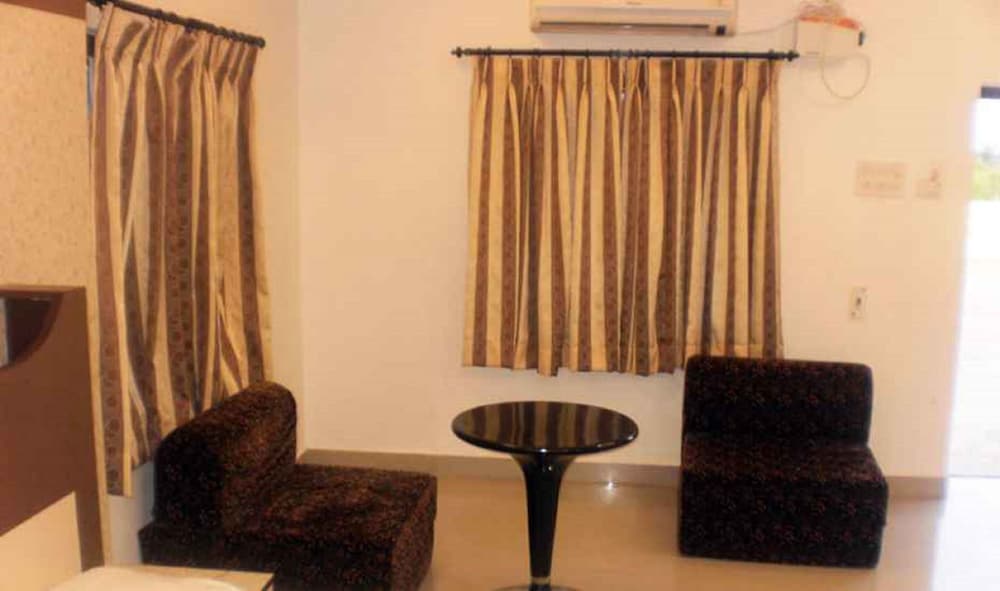 Suite - Photo 8