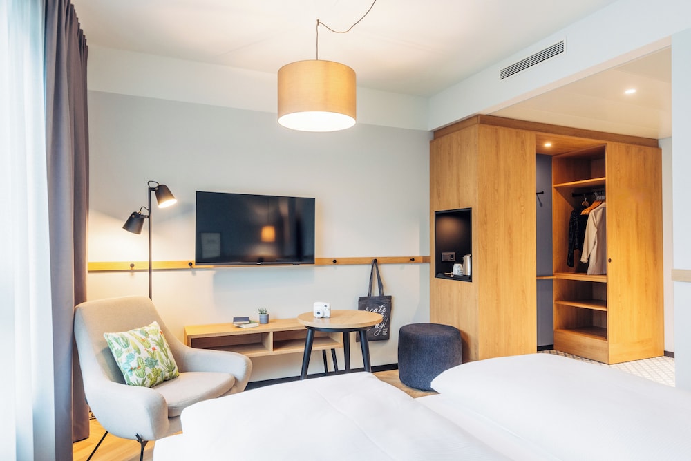 Standard Double or Twin Room photo 3