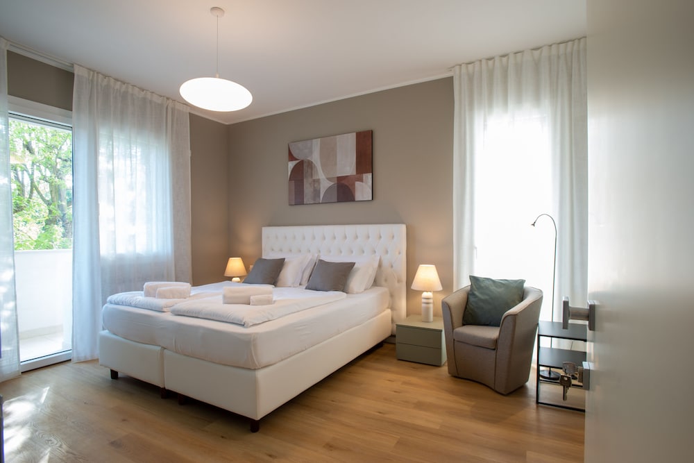 Deluxe Room with Terrace