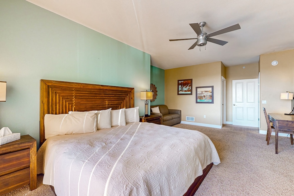 Condo, 3 Bedrooms photo 3