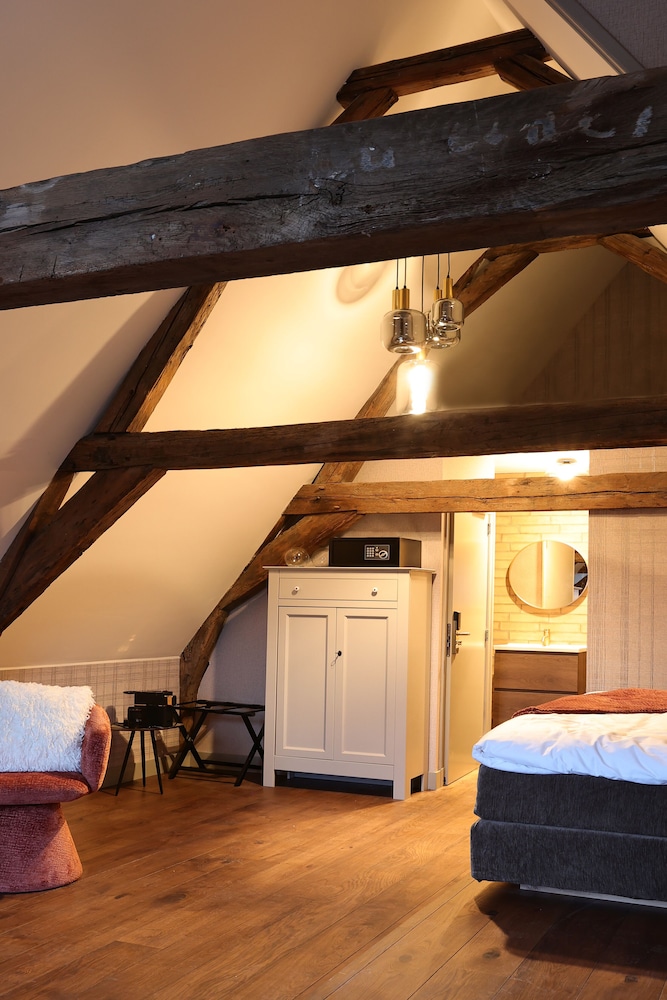 Deluxe Double Room photo 3