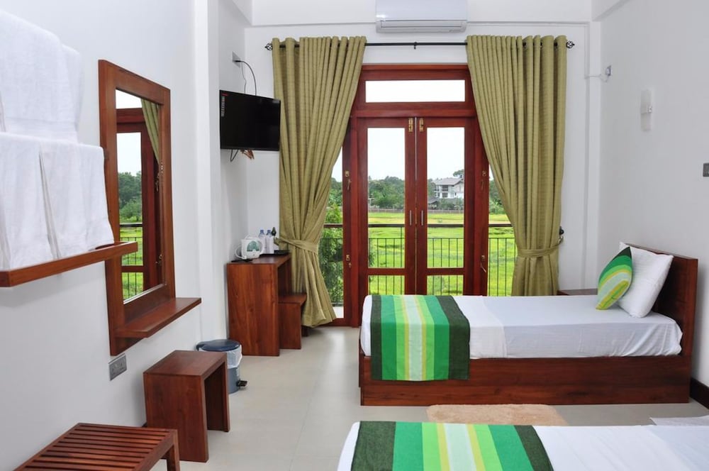 Deluxe Triple Room photo 1