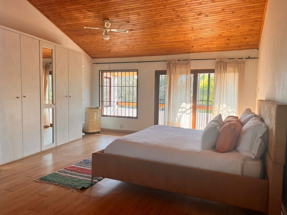 Standard Duplex, 2 Bedrooms, Non Smoking, Pool View photo 1