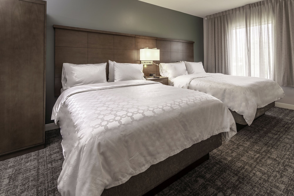 Studio Suite, 2 Double Beds, Accessible, Kitchen (Communications) - Photo 4
