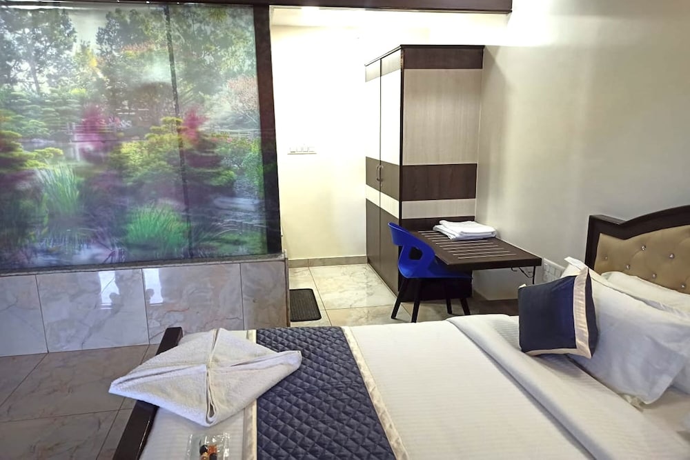 Executive Room - Photo 3