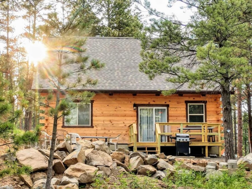 Elk Hollow Family Cabin