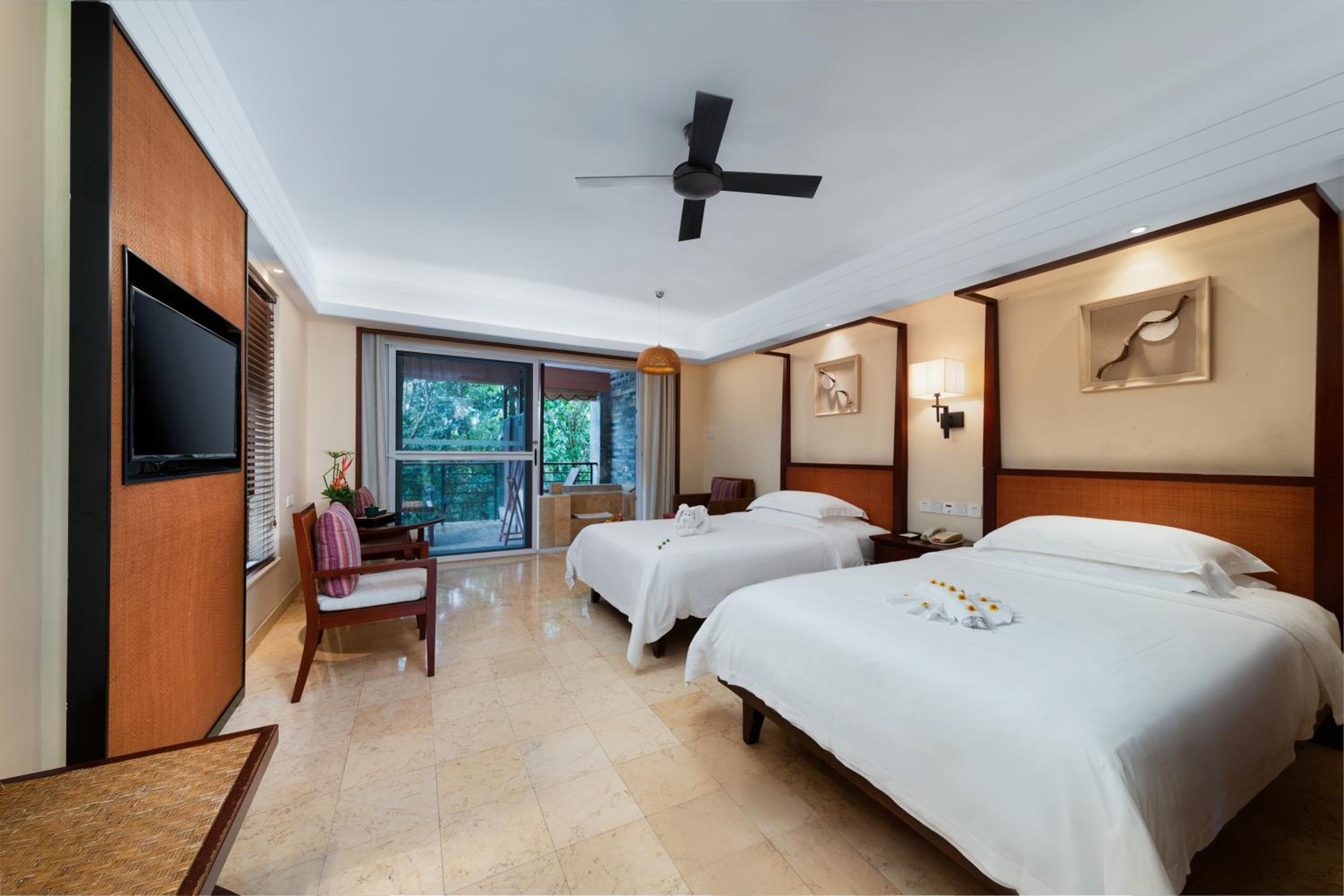 Triple Room with Balcony