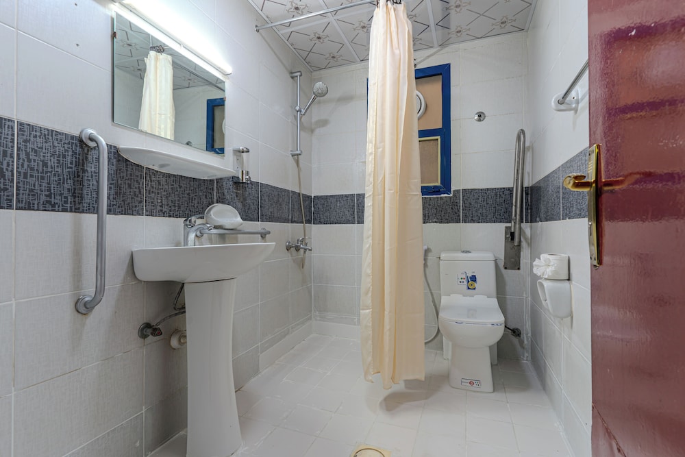 Standard Double Room, Balcony, City View photo 3