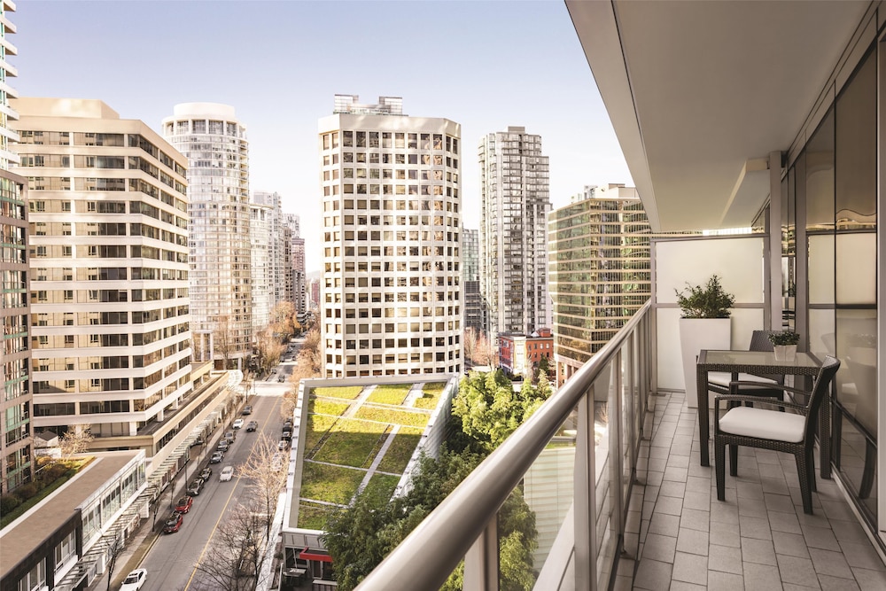 Deluxe Suite, 1 Bedroom, Balcony
