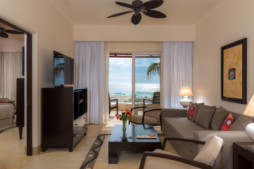 Oceanview Suite with Butler Service - Photo 4