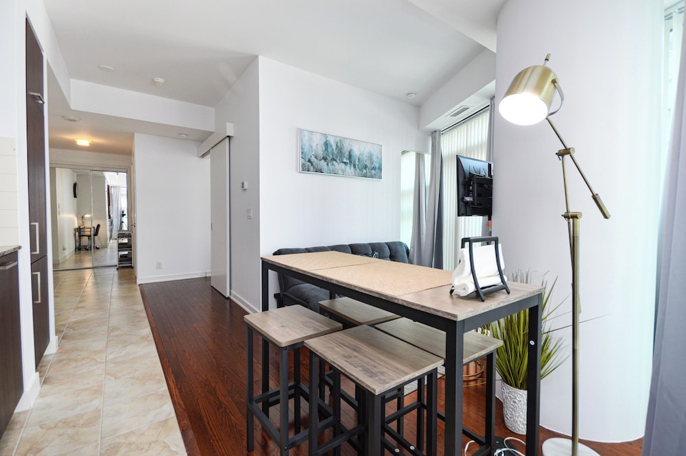 Business Apartment thumbnail 5