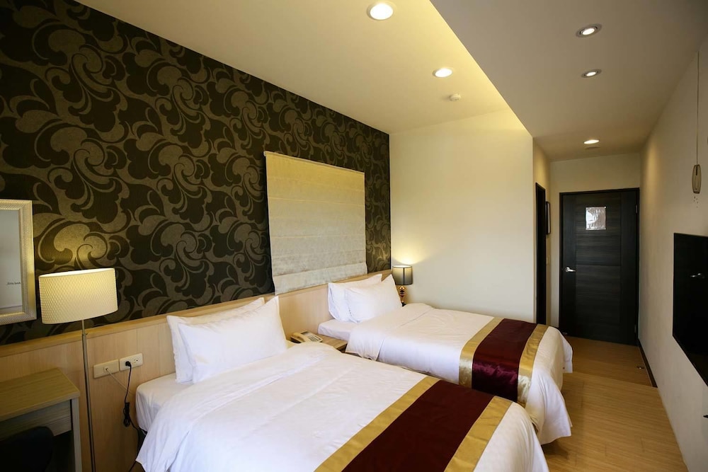 Standard Twin Room (203)