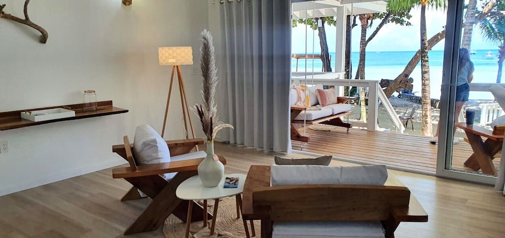 DOUBLE BEACH FRONT SUITE DELUXE photo 2